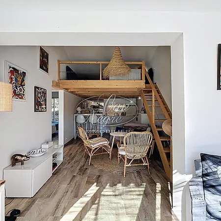 Prázdninový dům Maison 4 Personnes 3 Etoiles Avec Piscine Et Acces Pramousquier